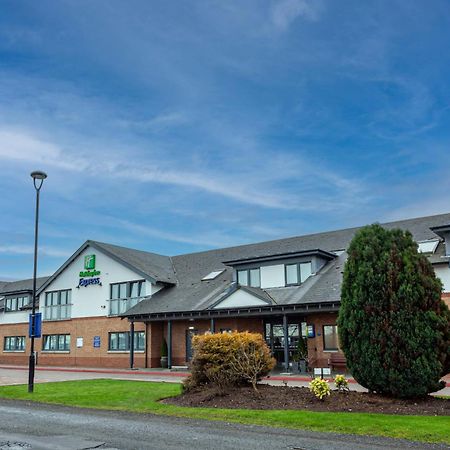 Holiday Inn Express Edinburgh Airport, An Ihg Hotel Ingliston Eksteriør billede