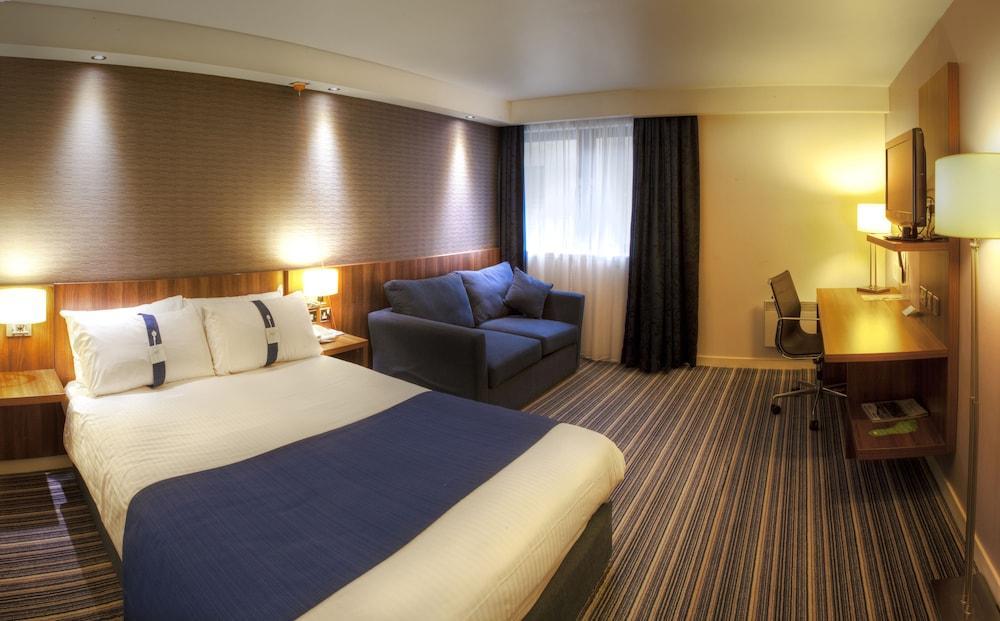 Holiday Inn Express Edinburgh Airport, An Ihg Hotel Ingliston Eksteriør billede