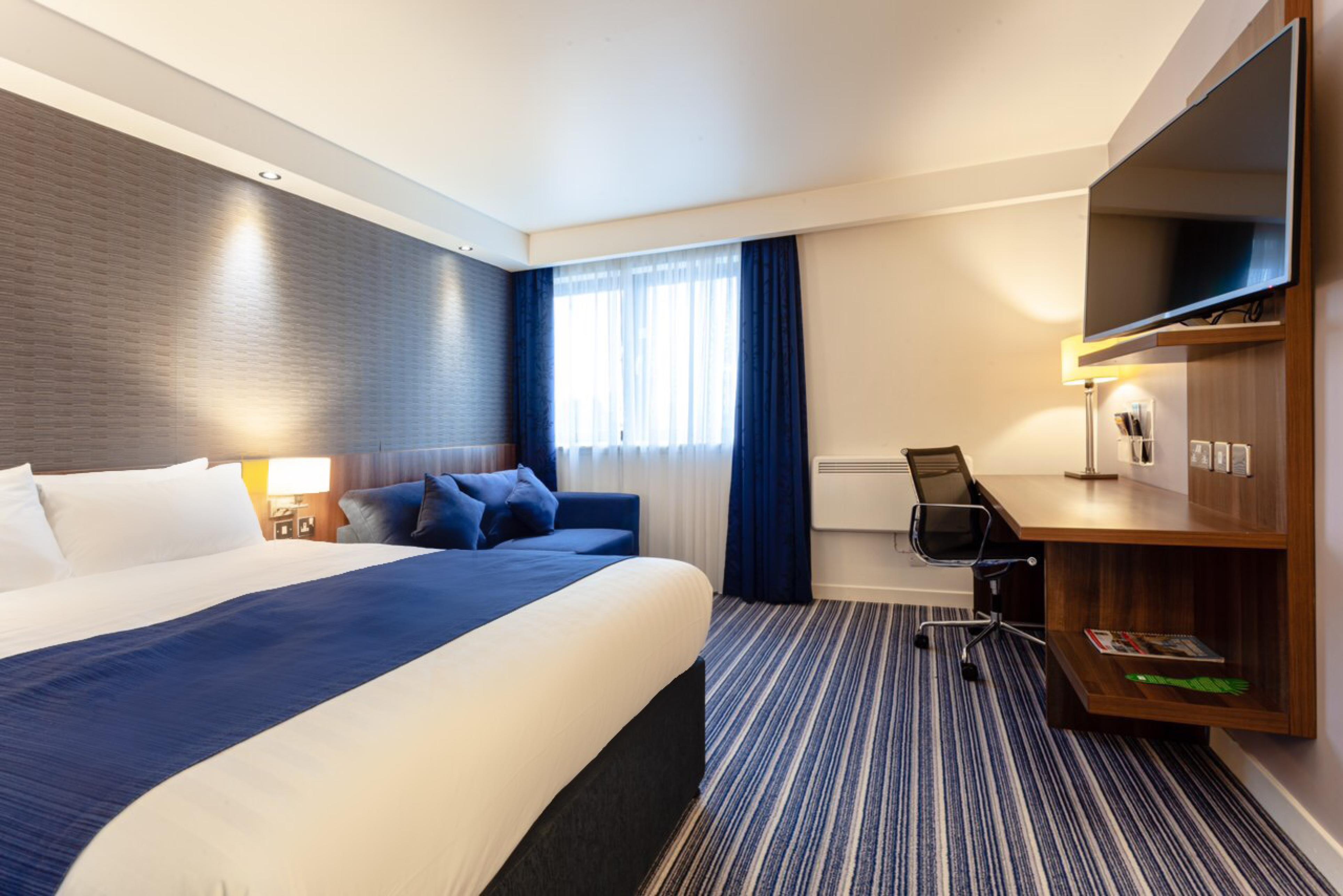 Holiday Inn Express Edinburgh Airport, An Ihg Hotel Ingliston Eksteriør billede