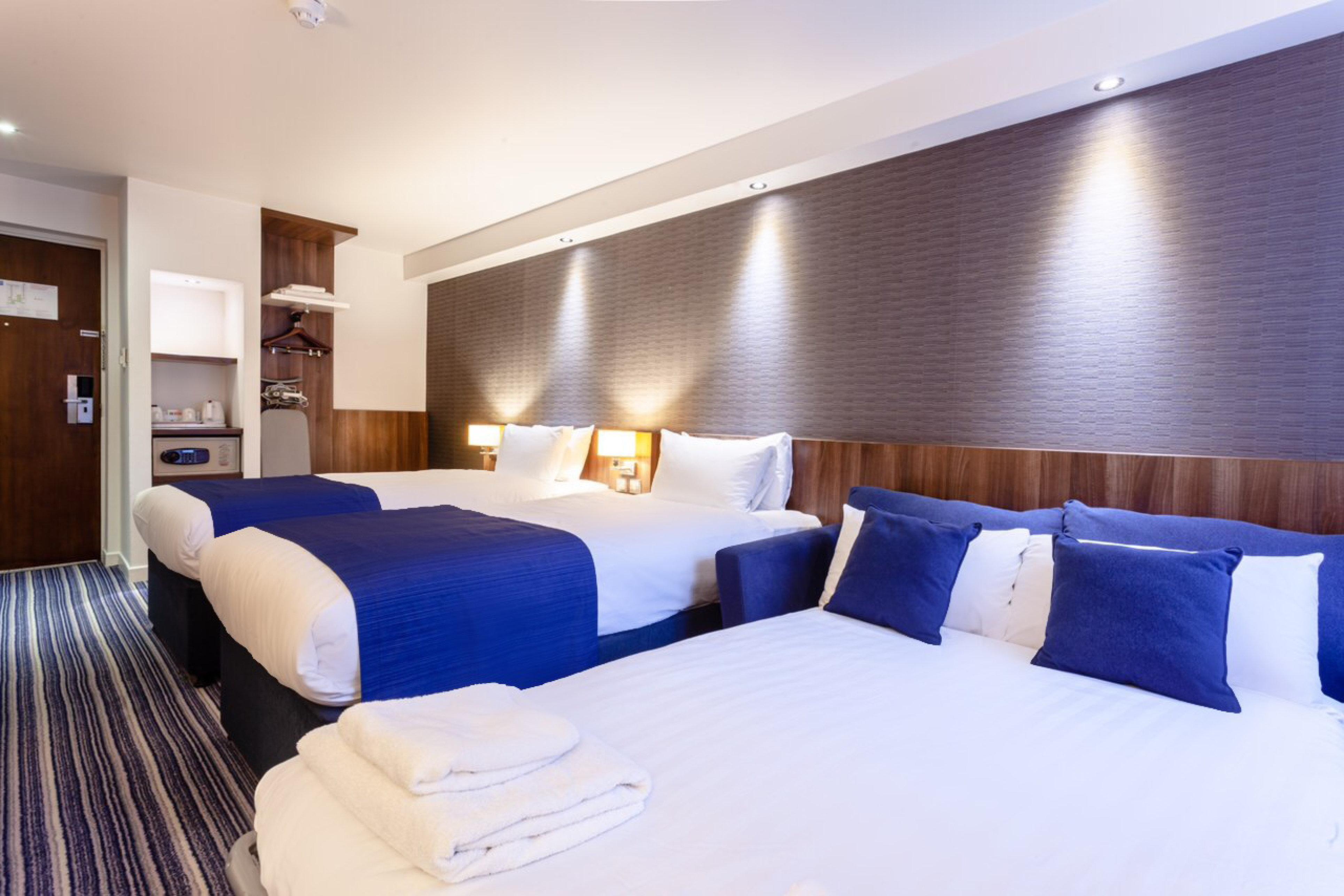 Holiday Inn Express Edinburgh Airport, An Ihg Hotel Ingliston Eksteriør billede