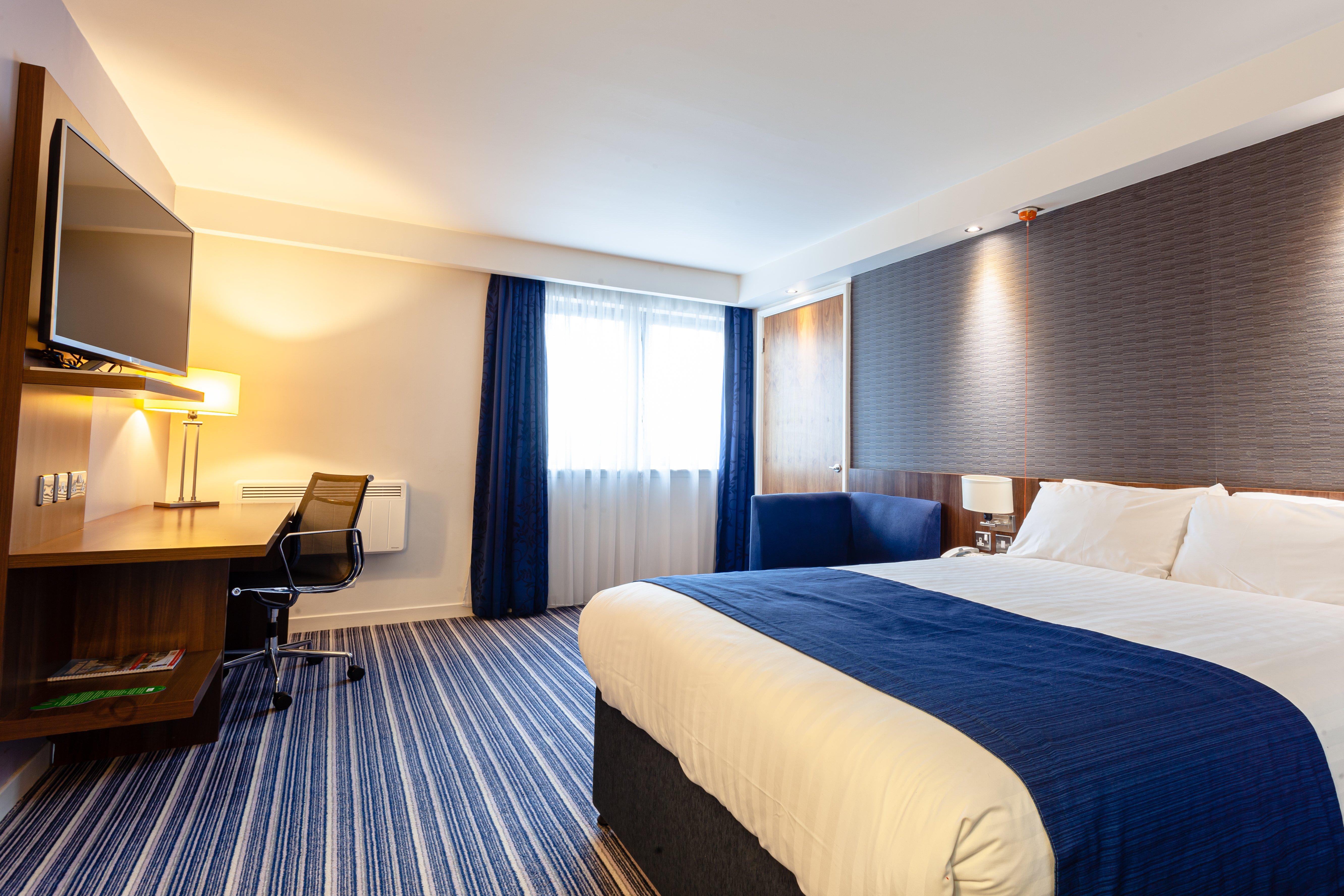 Holiday Inn Express Edinburgh Airport, An Ihg Hotel Ingliston Eksteriør billede