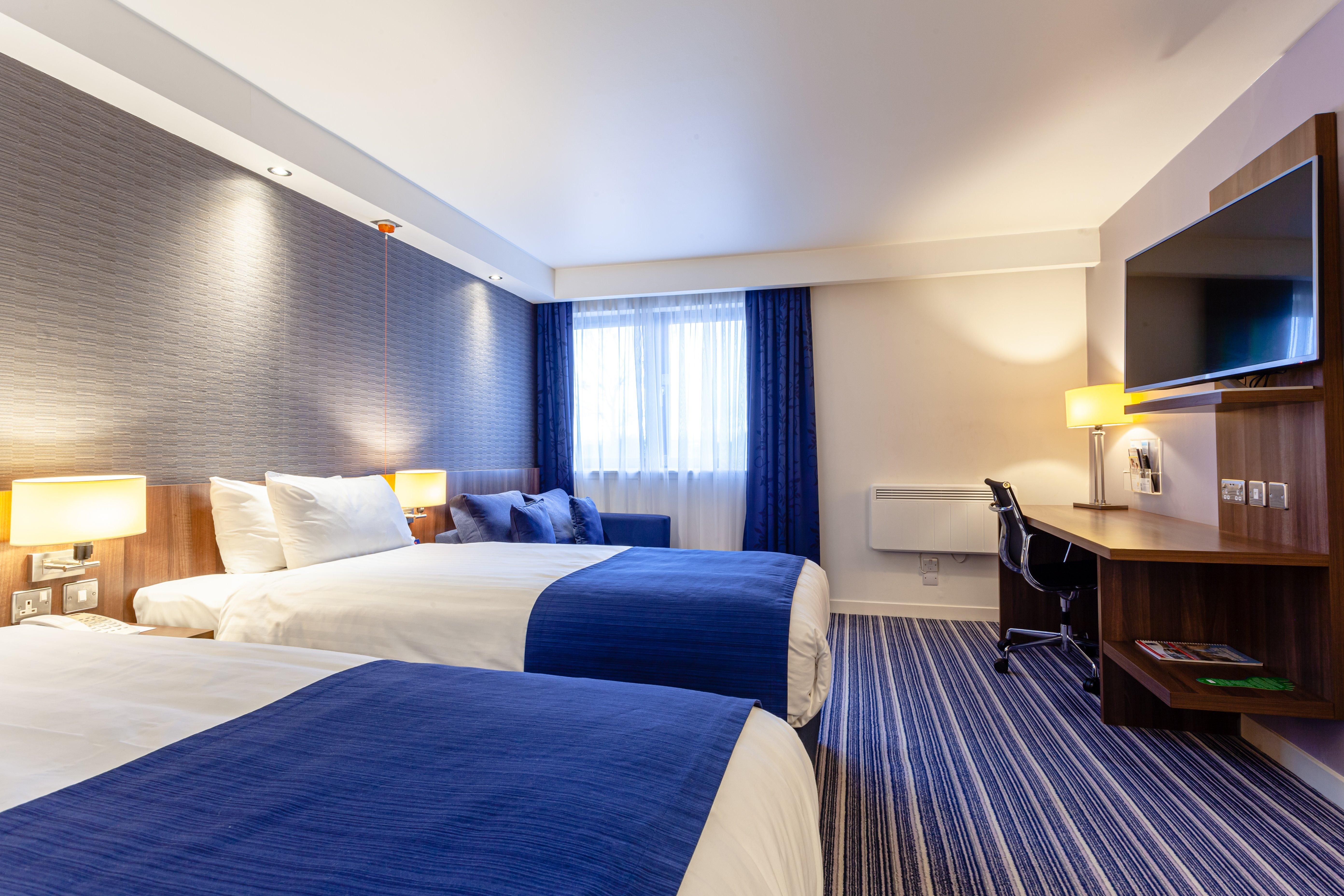 Holiday Inn Express Edinburgh Airport, An Ihg Hotel Ingliston Eksteriør billede