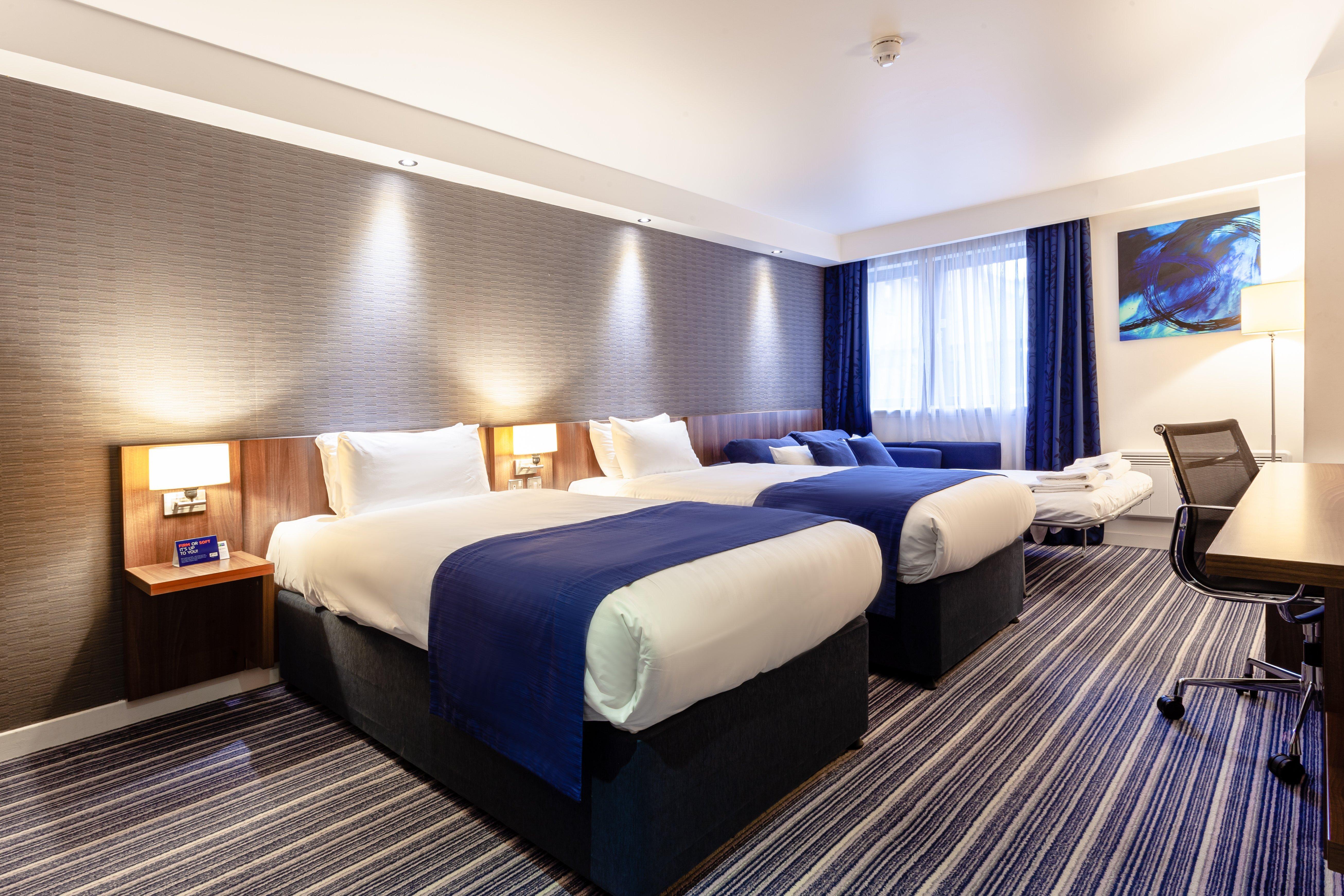 Holiday Inn Express Edinburgh Airport, An Ihg Hotel Ingliston Eksteriør billede