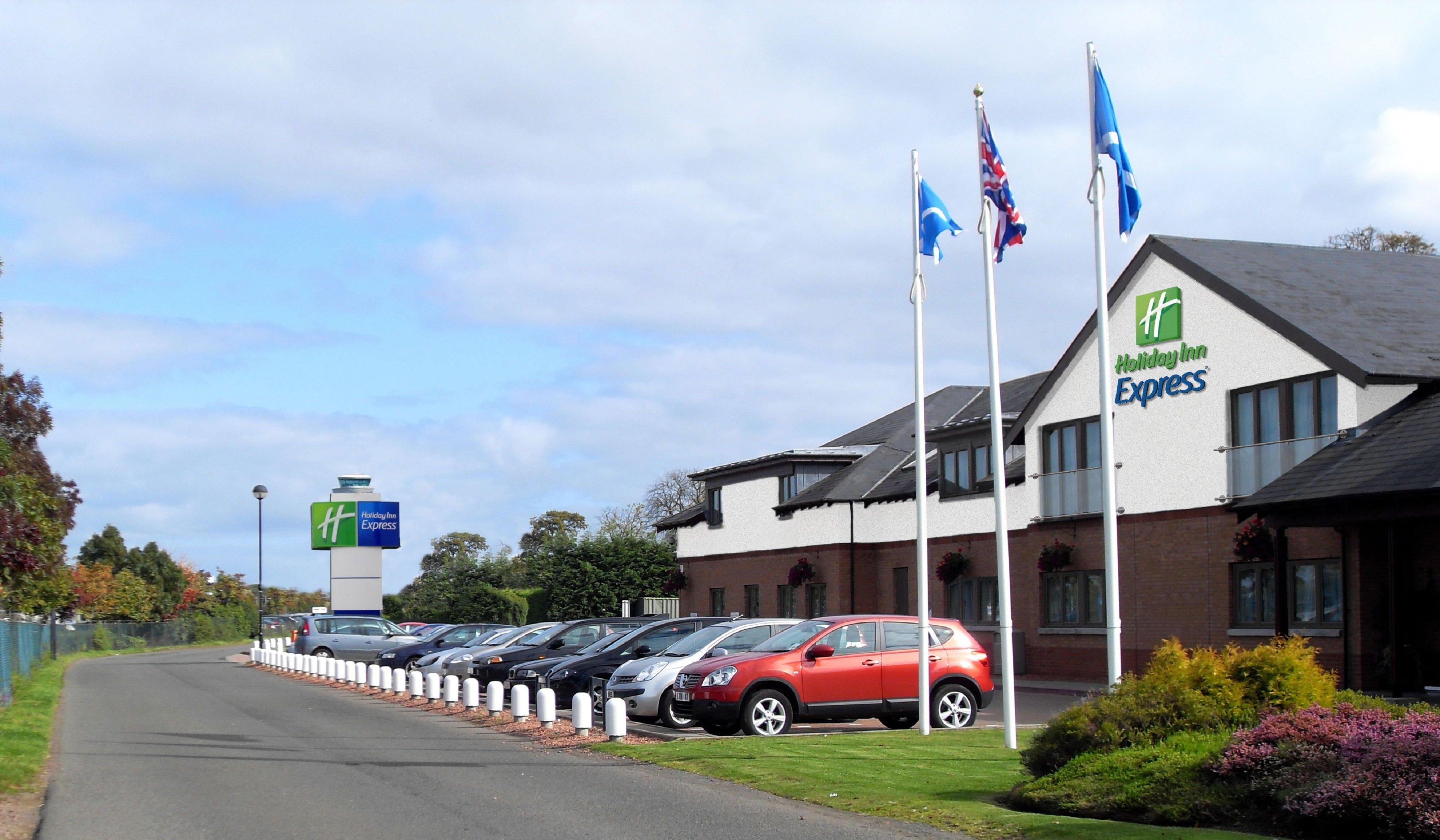 Holiday Inn Express Edinburgh Airport, An Ihg Hotel Ingliston Eksteriør billede