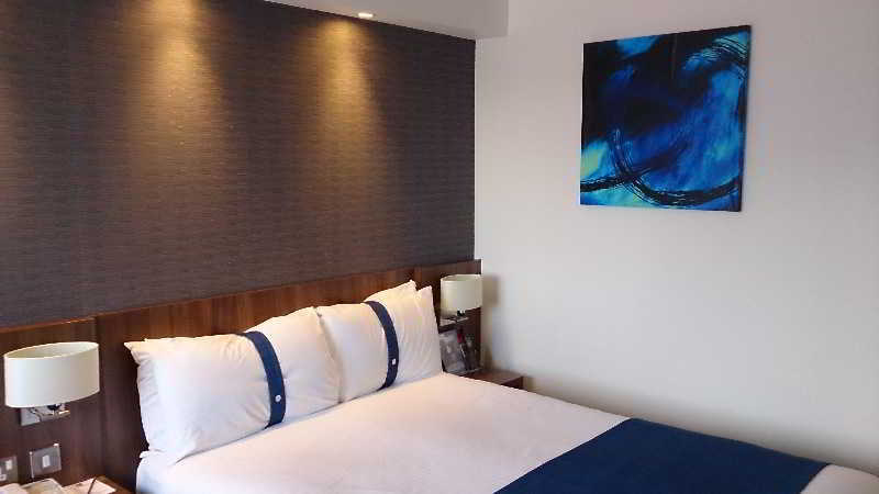 Holiday Inn Express Edinburgh Airport, An Ihg Hotel Ingliston Eksteriør billede